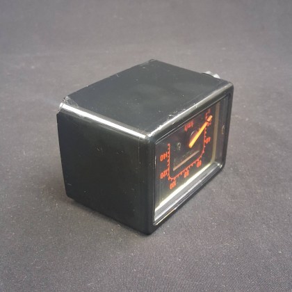 5 (28)